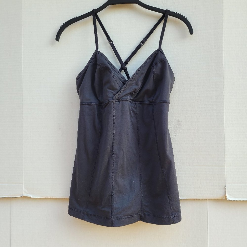 Lululemon athletica top  size 8